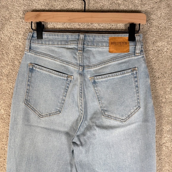 Hollister Womens 1 High Rise Straight Leg Distressed Light Denim Mom Jeans 25x31 - Picture 7 of 10